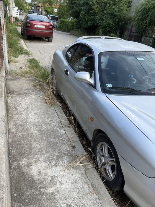 Hyundai coupe 1.6 benzin