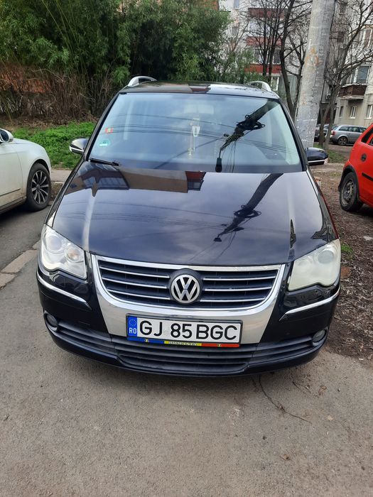 Vând wolswagen turan 19tdi