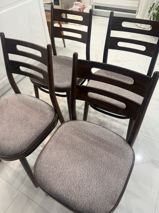 Стулья 4 штуки все 34000