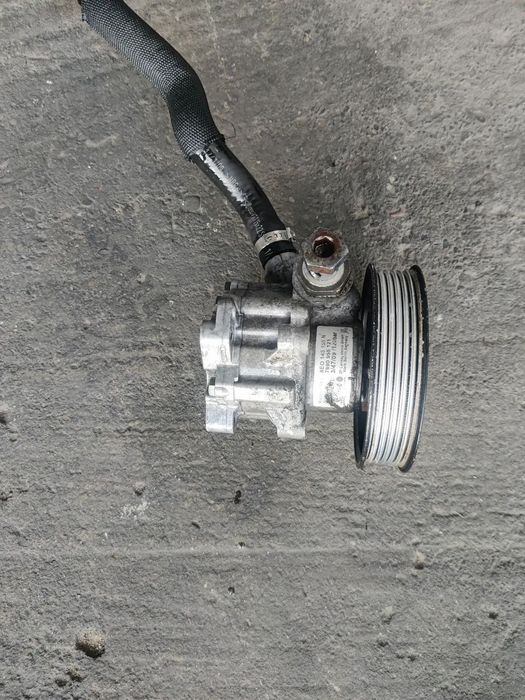 Pompa servo servodirectie Seat Exeo Audi A4 B6 B7 motor 2.0 cod 8E0145155N