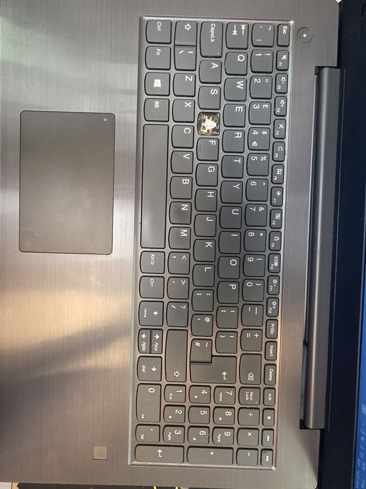 Lenovo 15.6" i5 gen 8 500/8GB•Amanet Lazar Crangasi •57190
