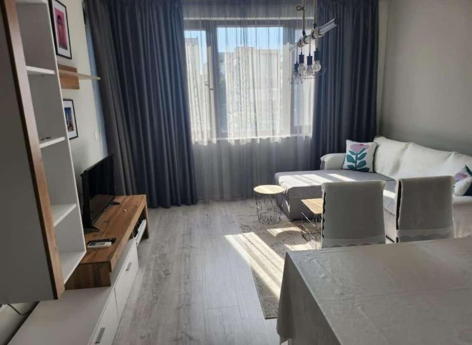 Дава се под наем Тристаен апартамент в Варна, Младост 1 - 85 кв.м за 650 € - Снимка #1