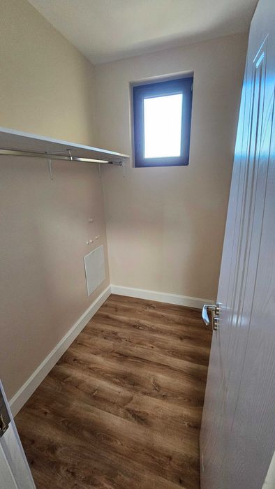 Дава се под наем Тристаен апартамент в Разград, Васил Левски - 89 кв.м за 612 € - Снимка #2