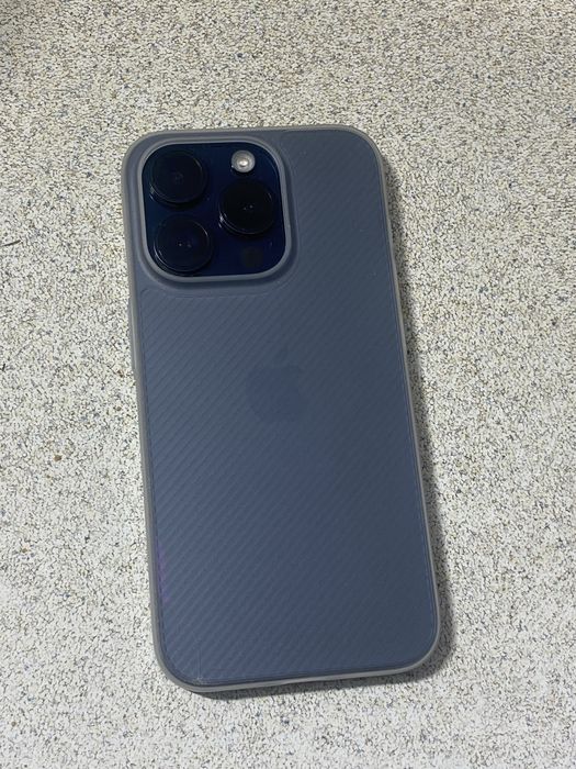 Продам Iphone 15 pro 128gb