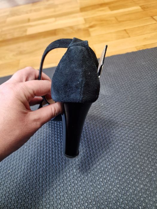 Sandale de piele intoarsa 39