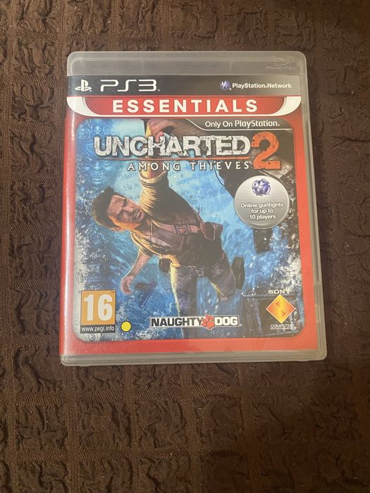 Здравейте! Продават се 7 игри за playstation 3 и 2 оригинални джоистика!