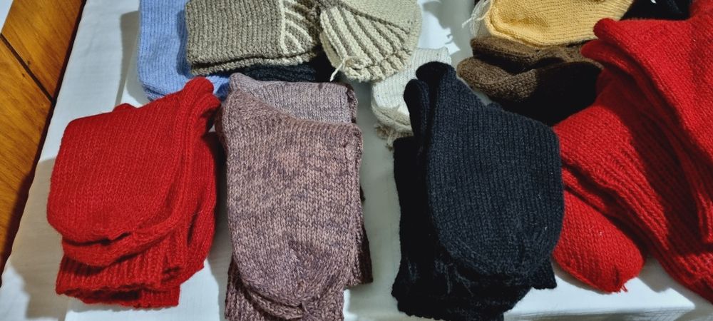 Плетени чорапи и терлици