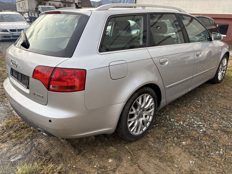 Audi a4 170cp S line / navi