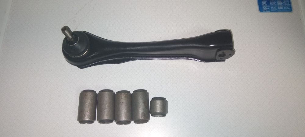Vand bieletă de dacie cu cap de bara