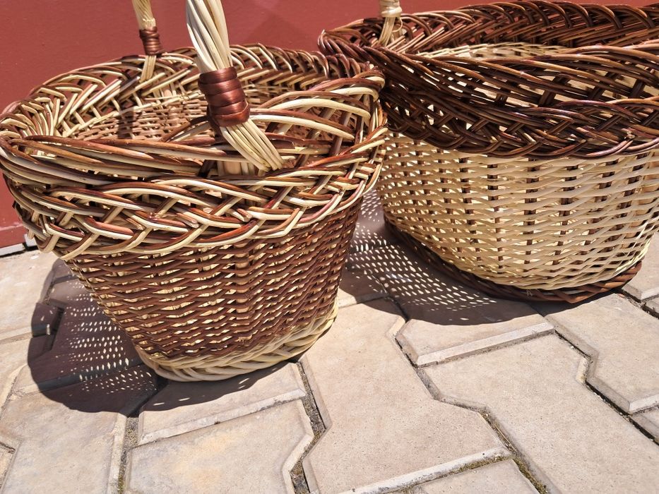 Cos de nuiele împletit,  cu maner