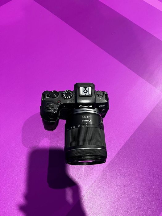 продаются canon eos RP