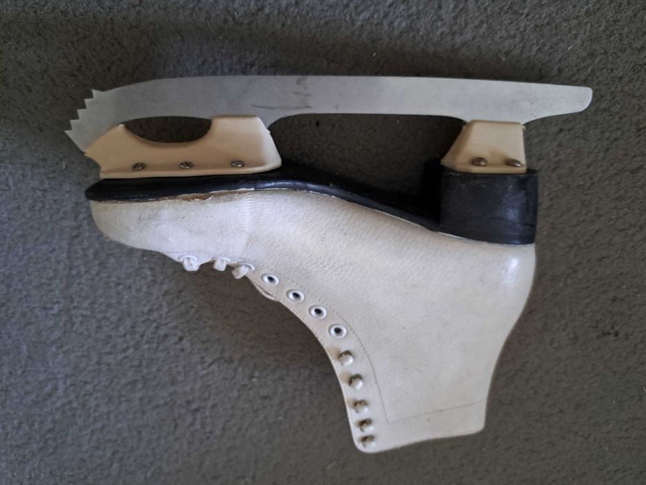Patine piele naturală - mărimea 35/36