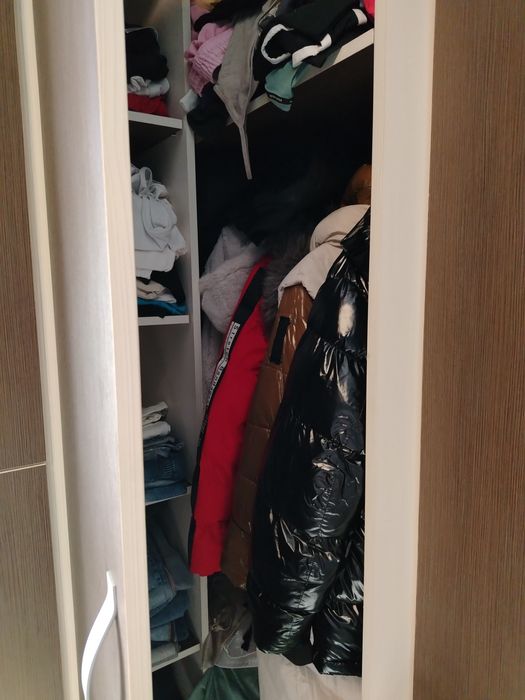 Vand mobilă tineret