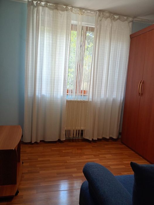 Proprietar inchiriez apartament 3 camere in Drumul Taberei. 2 min de metrou. Etaj 1. Chirie 500 Euro