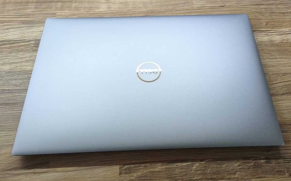 Лаптоп Dell Precision 5560 - 11th Gen Intel(R) Core(TM) i7-11850H @ 2.50GHz, 15" 1920x1200, 16GB DDR4, 256GB NVMe, Клас А