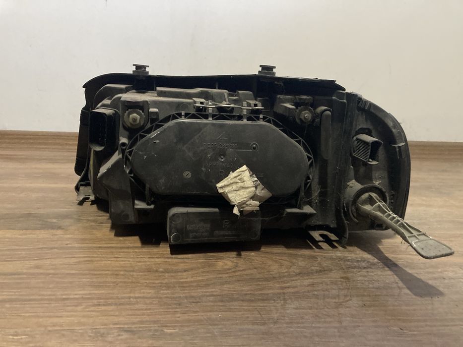 Десен фар за Seat Alhambra / Сеат Алхамбра 2003г