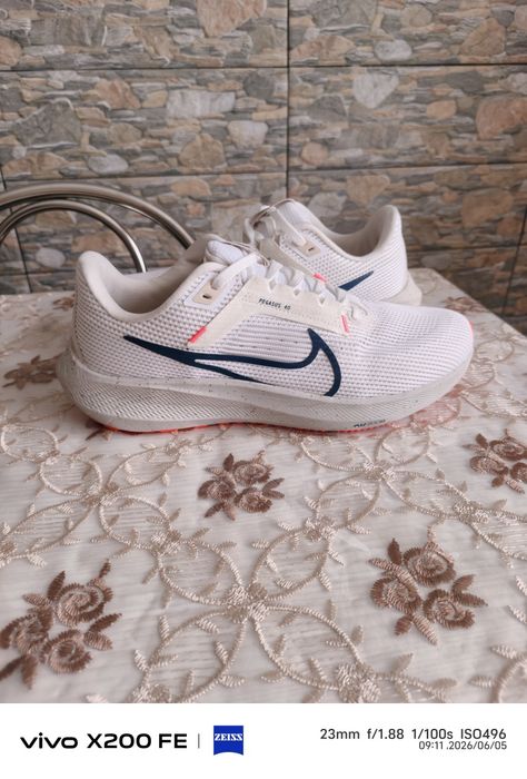 Pantofi sport noi Nike marimea 43