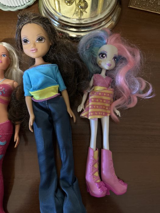 Продам кукол Барби