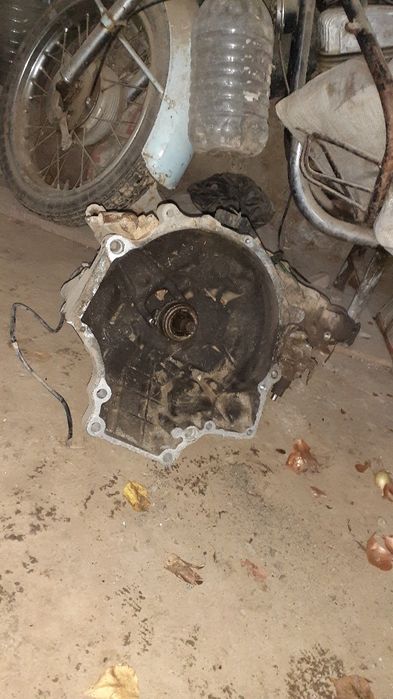 Авто запчасти  мазда 626