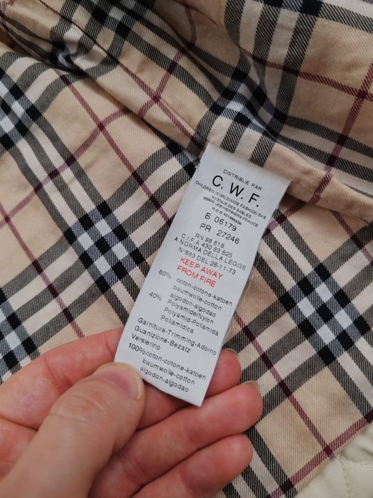 jacheta Burberry fetita 3 ani