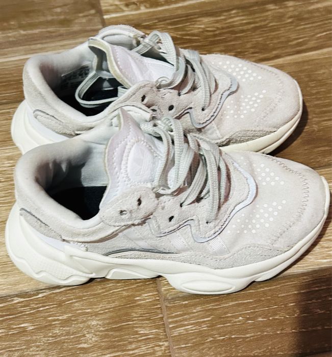Adidași Boss, Adidas, Nike