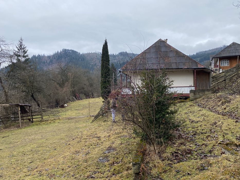 Teren cu casa de vanzare negociabil