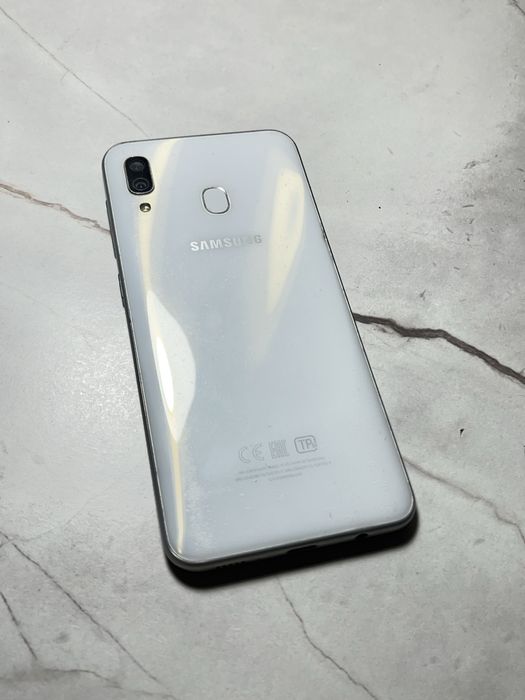Samsung Galaxy A30