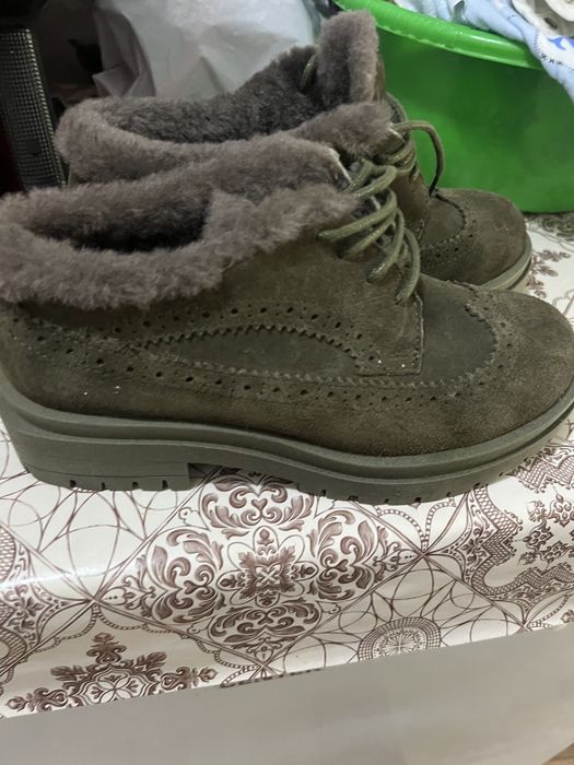 Продам обувь полуботинки