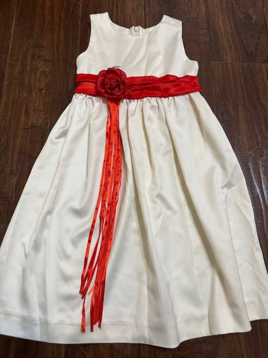Платье с сумочкой на 6-8 лет