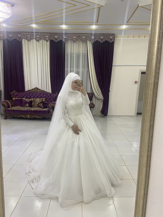 свадебный платье