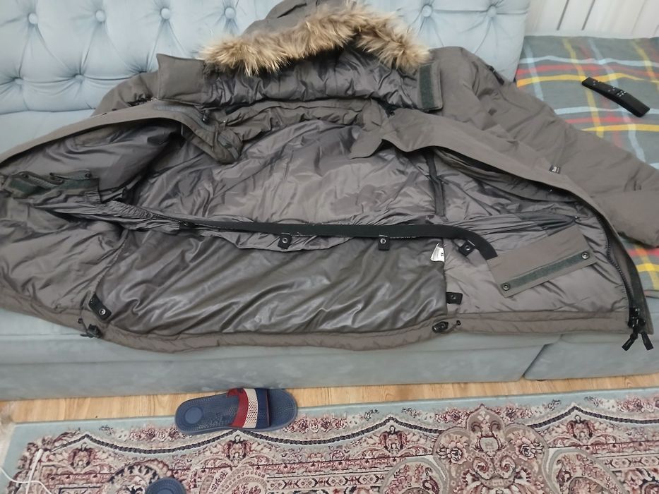 Пуховик 52-54р. Рост 176-182 (б/у)