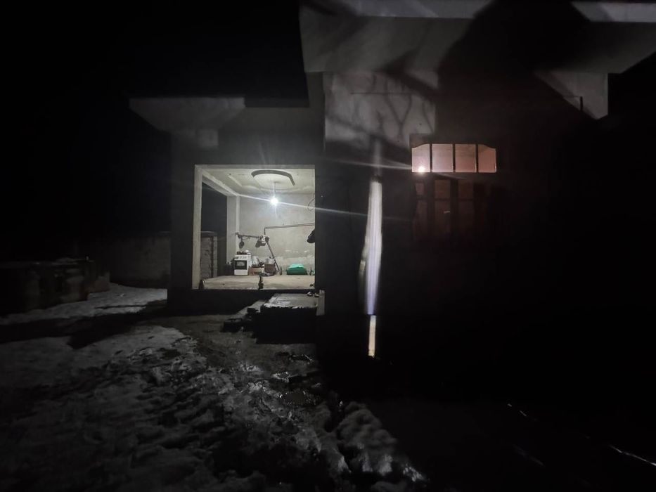 Alimkent 16.5 sotok Hovli va katta yeri bn sotiladi