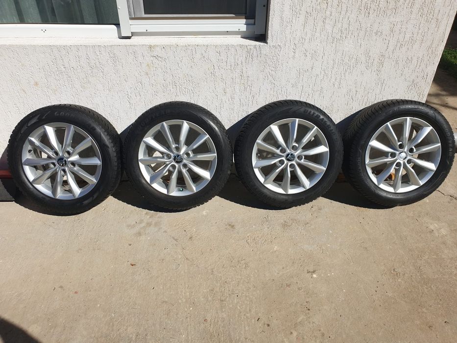 Vand Roti iarnoa Octavia 205 55 16, anvelope GoodYear