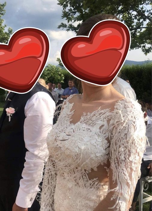 Булчинска рокля с пера , перли , пайети и камъни от дизайнерска къща