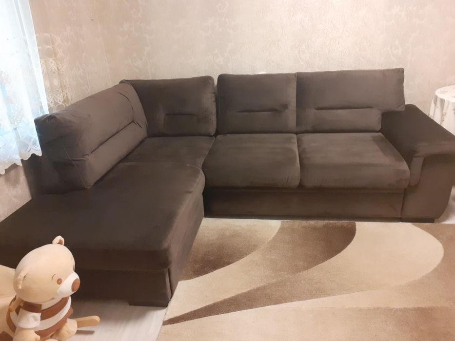 Продавам ъглов диван