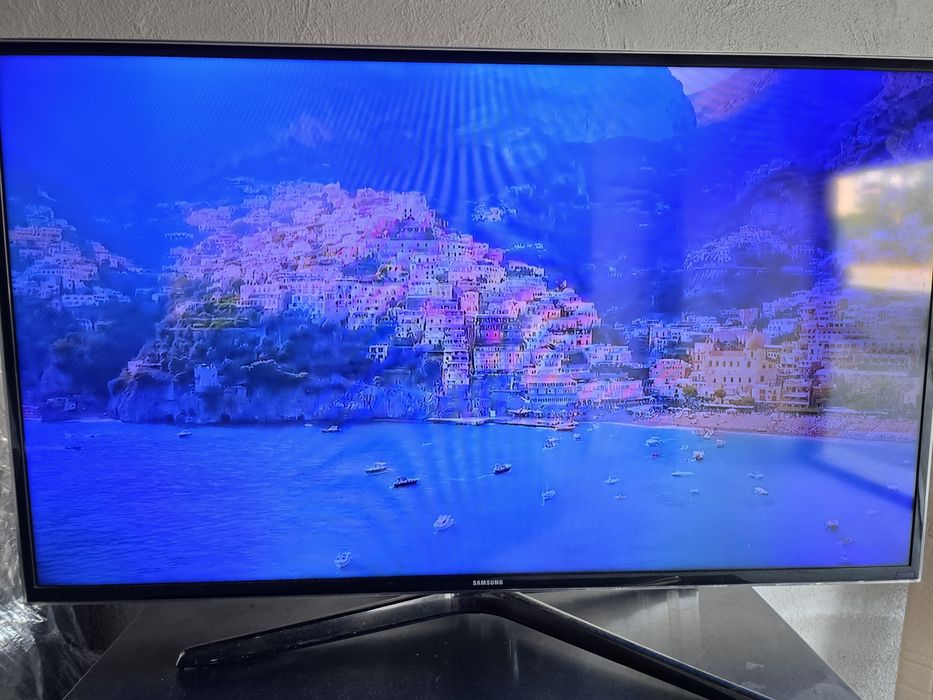 Led Smart телевизор Samsung 40"