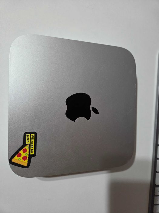 Apple Mac Mini Late 2014 cu SSD + Cabluri HDMI si Alimentare