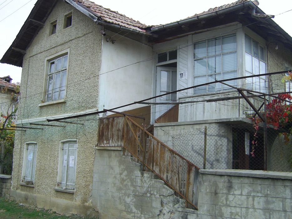 Продава се Къща в Варна, Генералите - 80 кв.м за 287 €/кв.м - Снимка #1