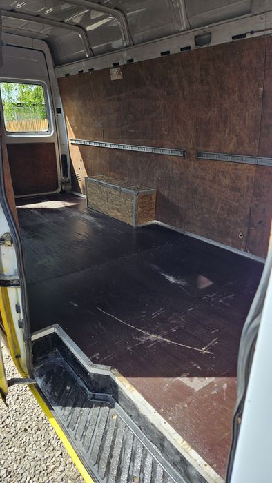 Vând Mercedes Sprinter