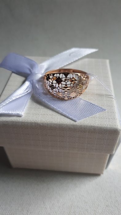 кольци золото, новый 585-проба, цена указано за грам.