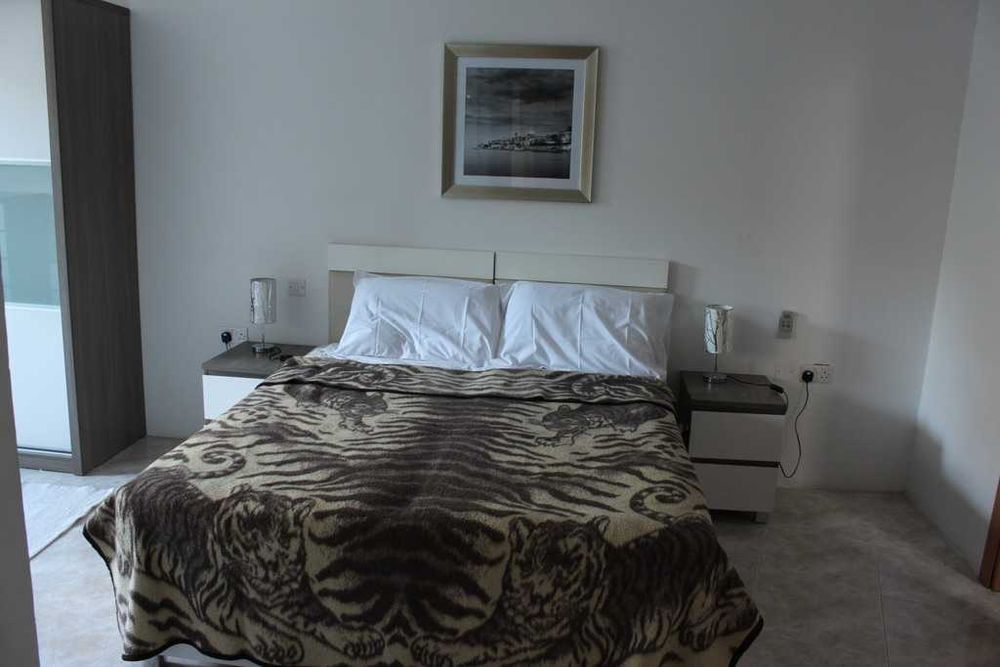 Тристаен апартамент в Младежки Хълм