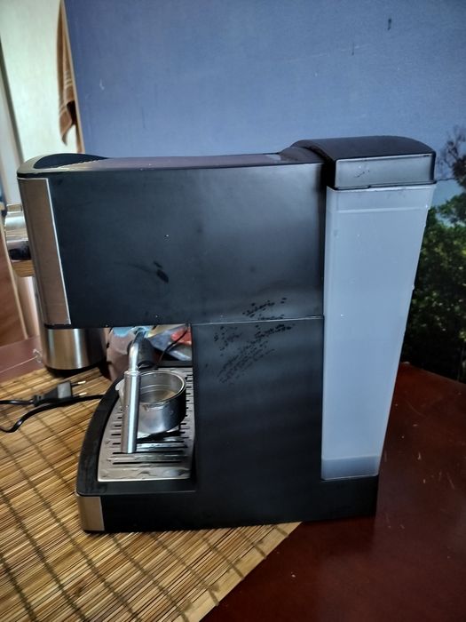 Продам кофемашину Sonifer