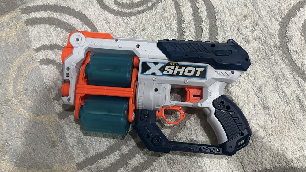 Мощный бластер X-Shot (два барабана), состояние отличное