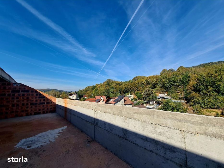 Apartament 3 camere tip penthouse