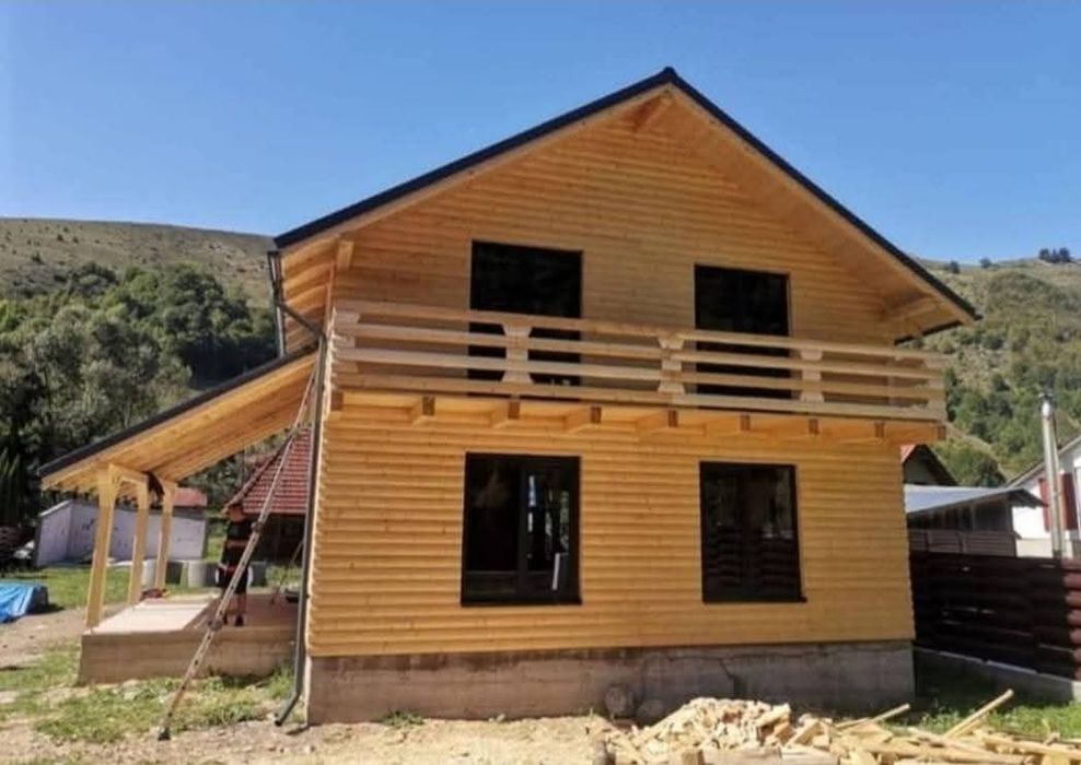 Casuțe stil A la comandă