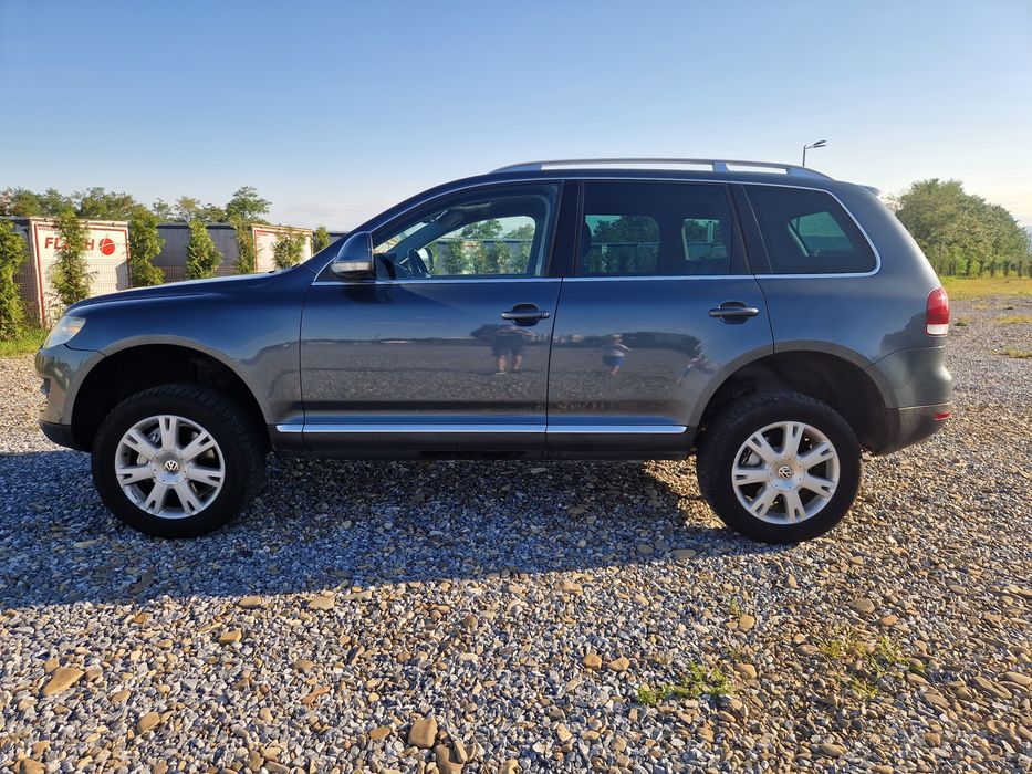 Vand Volkswagen Touareg 7L facelift Autoutilitara 3.0 tdi BKS perne automat