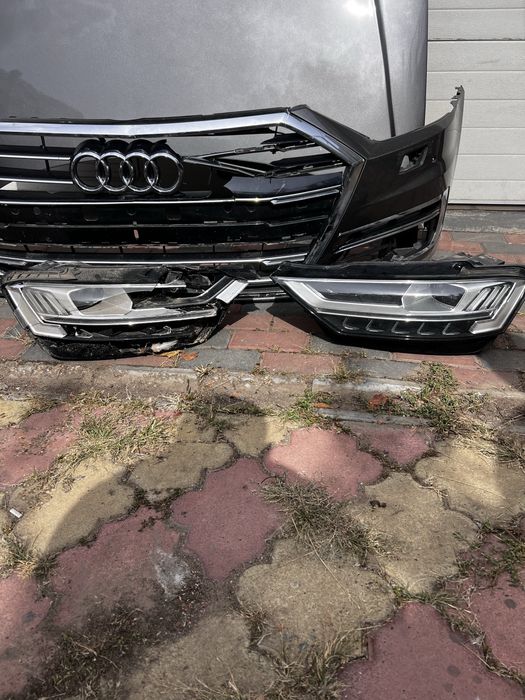 Capota bara faruri audi A8 d5 4n 2018
