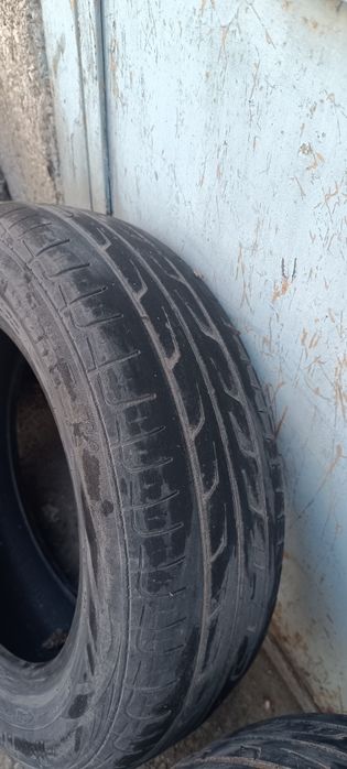 Продам 2 летних шины Cordiant