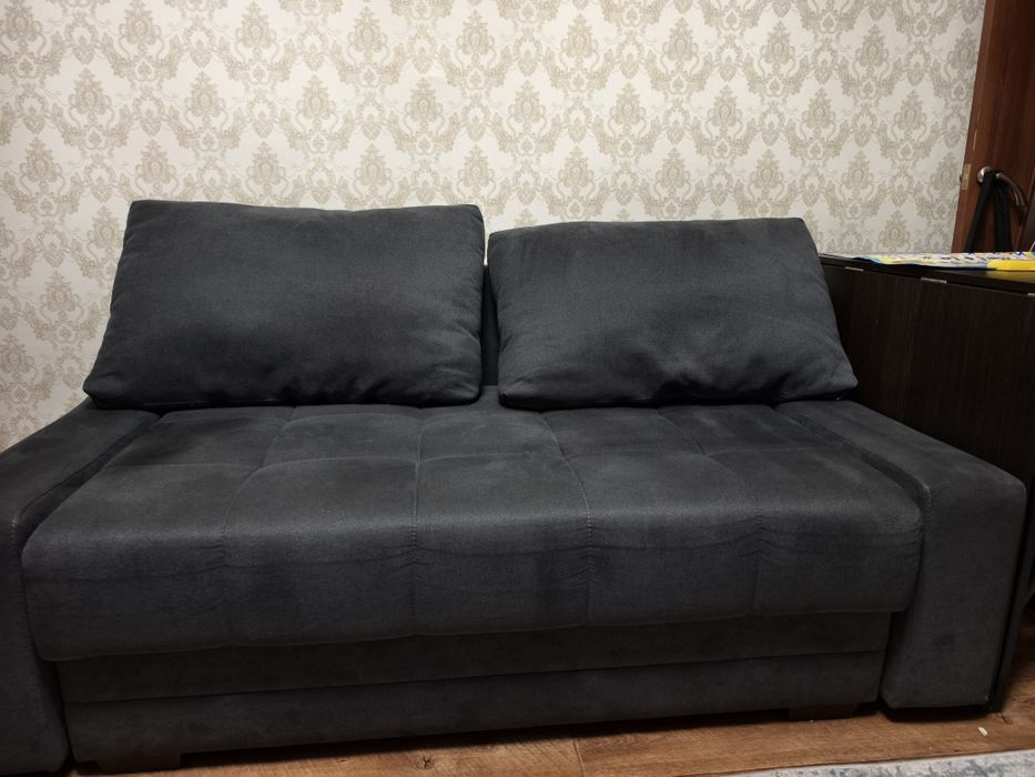 Продам диван угловой