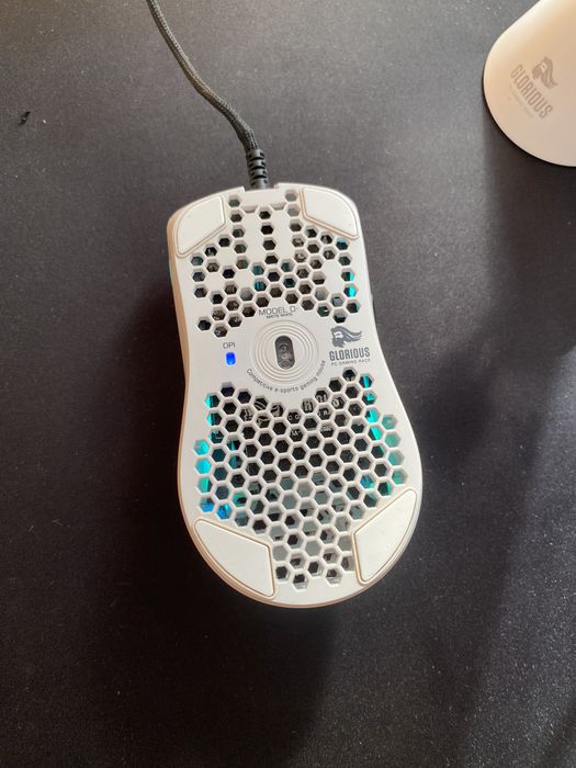 Mouse gaming Glorious O- /mouse bungee